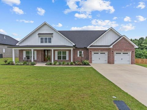 Homes For Sale - 332 Lakes Drive<br/> Enterprise, AL 36330