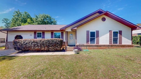 Homes For Sale - 107 Bartlet Lane<br/> Houston County, Dothan, AL 36305