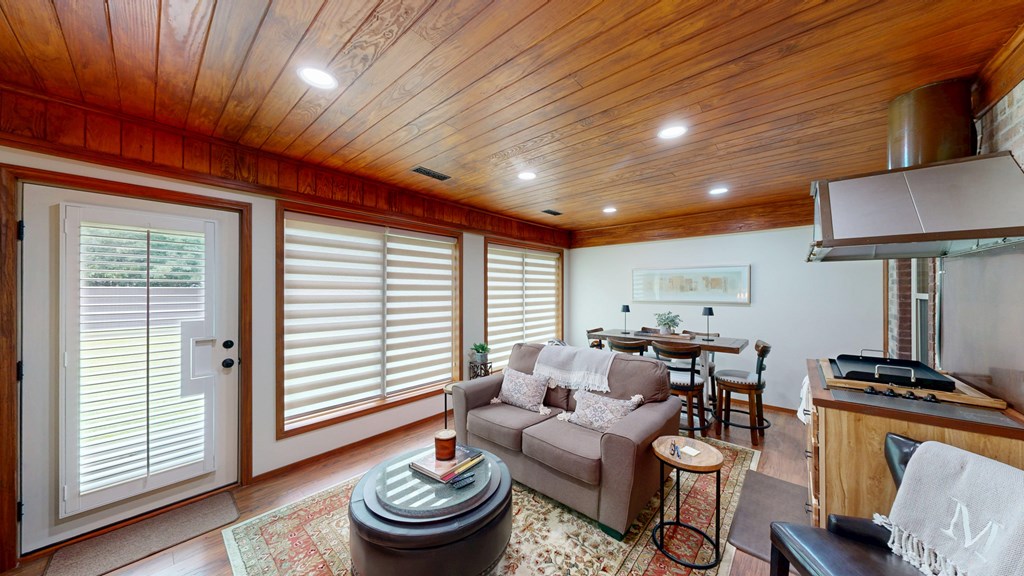 Dothan, Alabama 36301, United States, 3 Bedrooms Bedrooms, ,3 BathroomsBathrooms,Residential,Active,190228