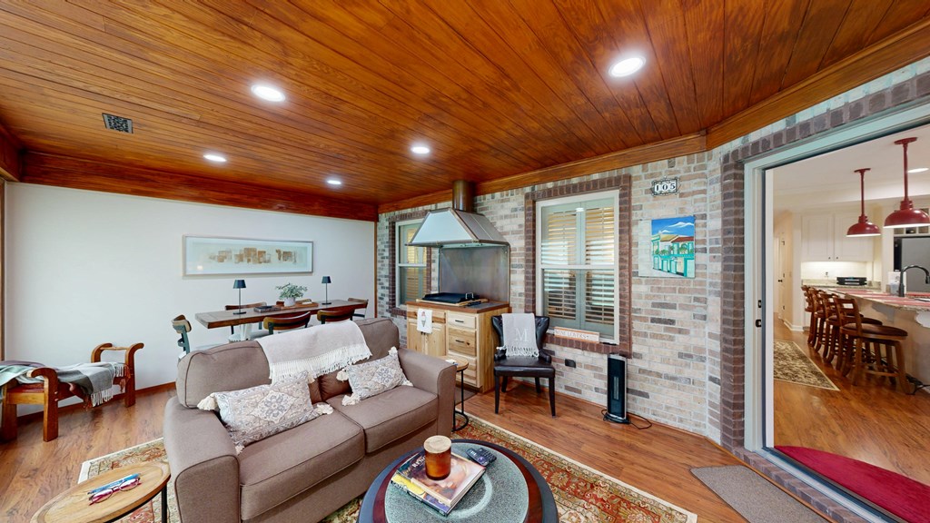 Dothan, Alabama 36301, United States, 3 Bedrooms Bedrooms, ,3 BathroomsBathrooms,Residential,Active,190228