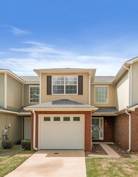 Townhouse For Sale - 120 Baldwin Drive<br/> Coffee County, Enterprise, AL 36330