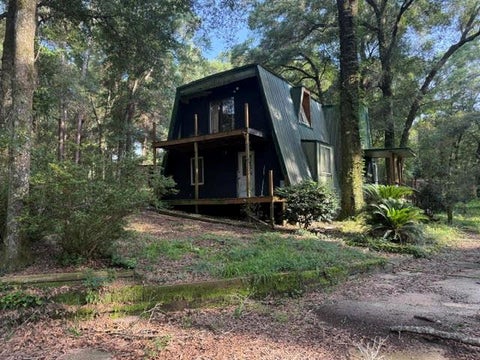Homes For Sale - 102 Hope Street<br/> Enterprise, AL 36330