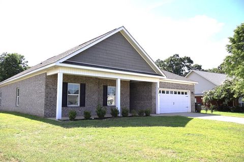 Homes For Sale - 71 June Drive<br/> Dale County, Midland City, AL 36350