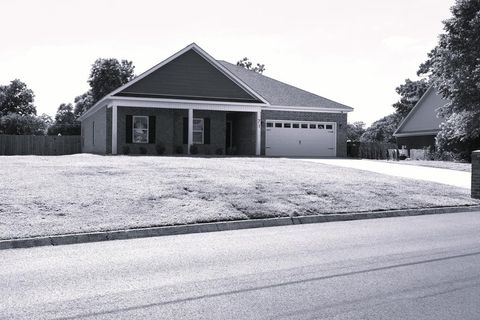 Homes For Sale - 71 June Drive<br/> Midland City, AL 36350