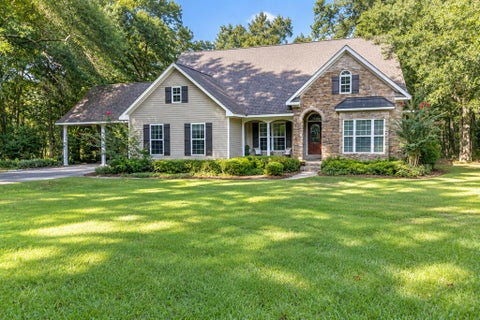 Homes For Sale - 235 Creekside Dr<br/> Dothan, AL 36305