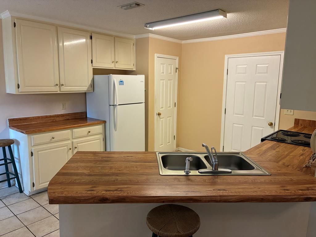 318 Darlington Cir, Dothan, Alabama image 3