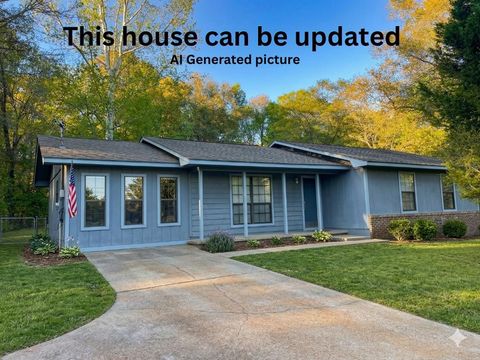 Homes For Sale - 904 Joe Bruer Road<br/> Dale County, Daleville, AL 36322