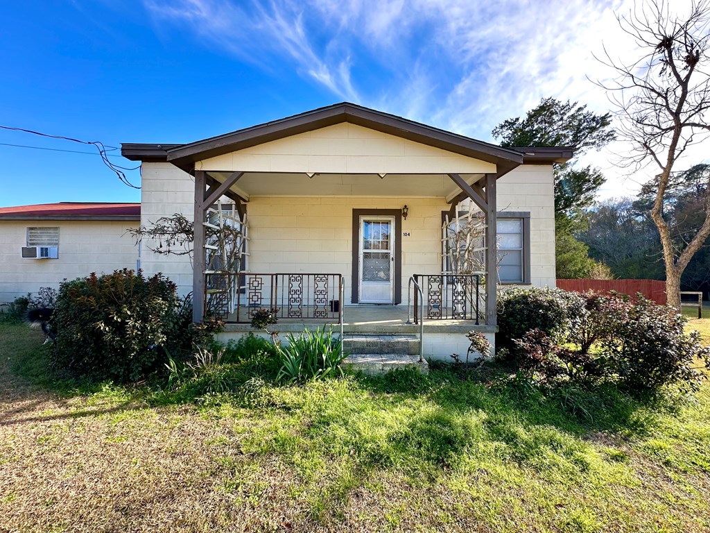 104 Mercer Dr, Ashford, Alabama image 2