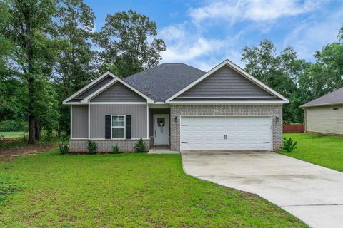 Homes For Sale - 772 Geiger Rd<br/> Headland, AL 36345