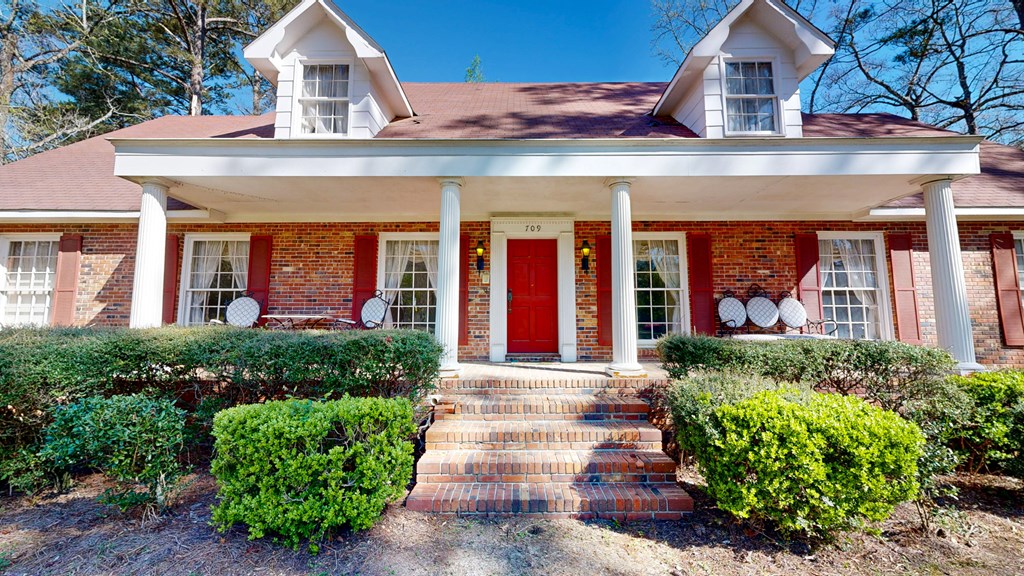 709 Rosemont Drive, Dothan, Alabama image 2