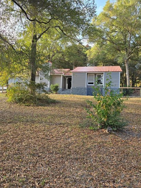 Homes For Sale - 445 Deer Path Farms Road<br/> Ozark, AL 36360