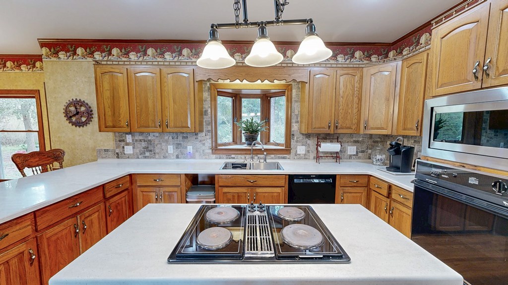 Cowarts, Alabama 36321, United States, 5 Bedrooms Bedrooms, ,3 BathroomsBathrooms,Residential,Active,224906