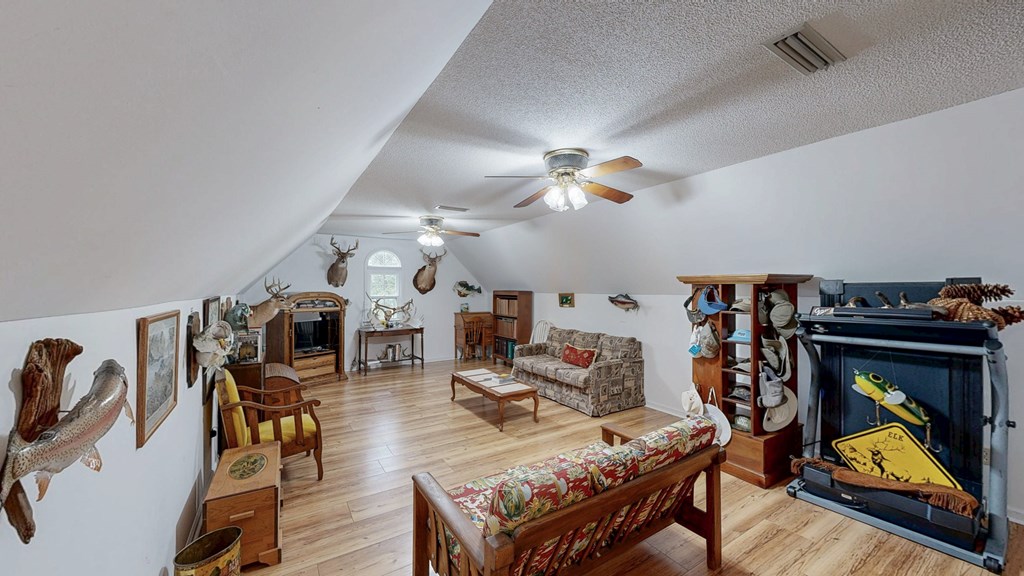 Cowarts, Alabama 36321, United States, 5 Bedrooms Bedrooms, ,3 BathroomsBathrooms,Residential,Active,224906