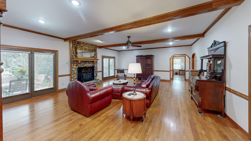 Cowarts, Alabama 36321, United States, 5 Bedrooms Bedrooms, ,3 BathroomsBathrooms,Residential,Active,224906