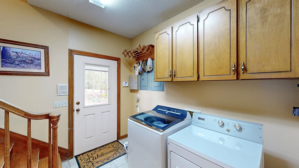 Cowarts, Alabama 36321, United States, 5 Bedrooms Bedrooms, ,3 BathroomsBathrooms,Residential,Active,224906