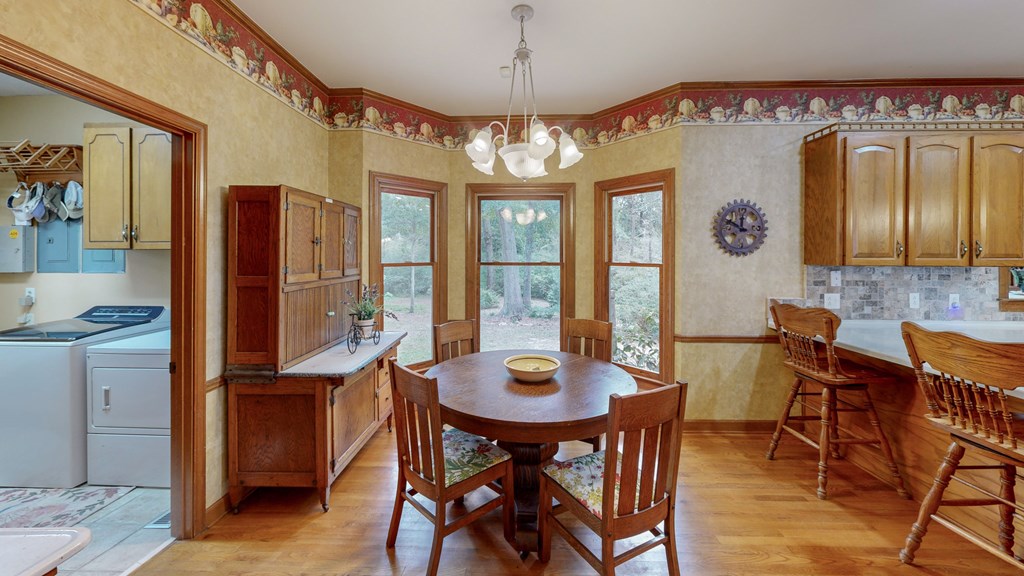 Cowarts, Alabama 36321, United States, 5 Bedrooms Bedrooms, ,3 BathroomsBathrooms,Residential,Active,224906