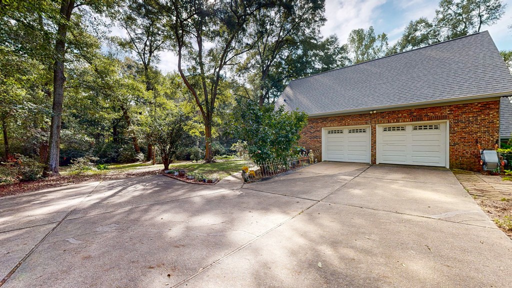 Cowarts, Alabama 36321, United States, 5 Bedrooms Bedrooms, ,3 BathroomsBathrooms,Residential,Active,224906