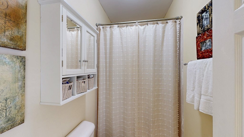 Cowarts, Alabama 36321, United States, 5 Bedrooms Bedrooms, ,3 BathroomsBathrooms,Residential,Active,224906