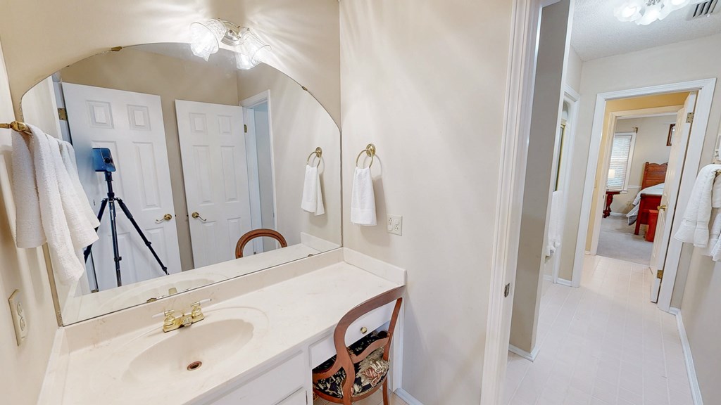 Cowarts, Alabama 36321, United States, 5 Bedrooms Bedrooms, ,3 BathroomsBathrooms,Residential,Active,224906