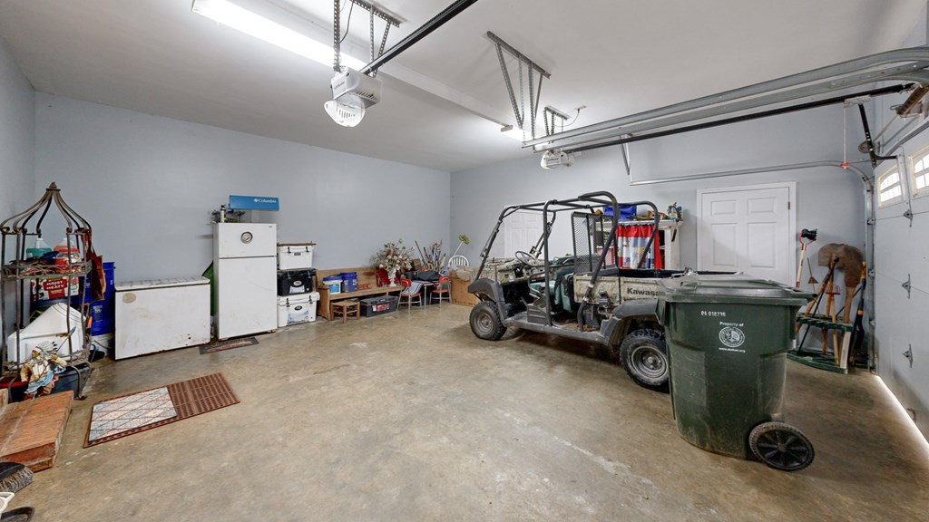 Cowarts, Alabama 36321, United States, 5 Bedrooms Bedrooms, ,3 BathroomsBathrooms,Residential,Active,224906