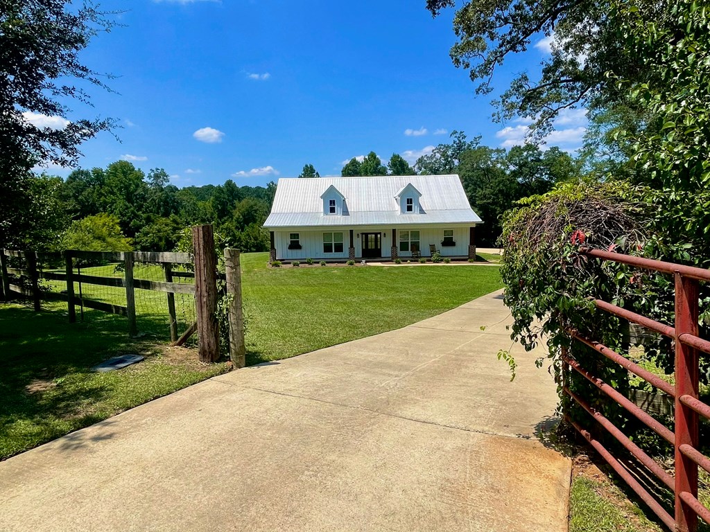 286 Private Road 1706, Enterprise, Alabama image 2