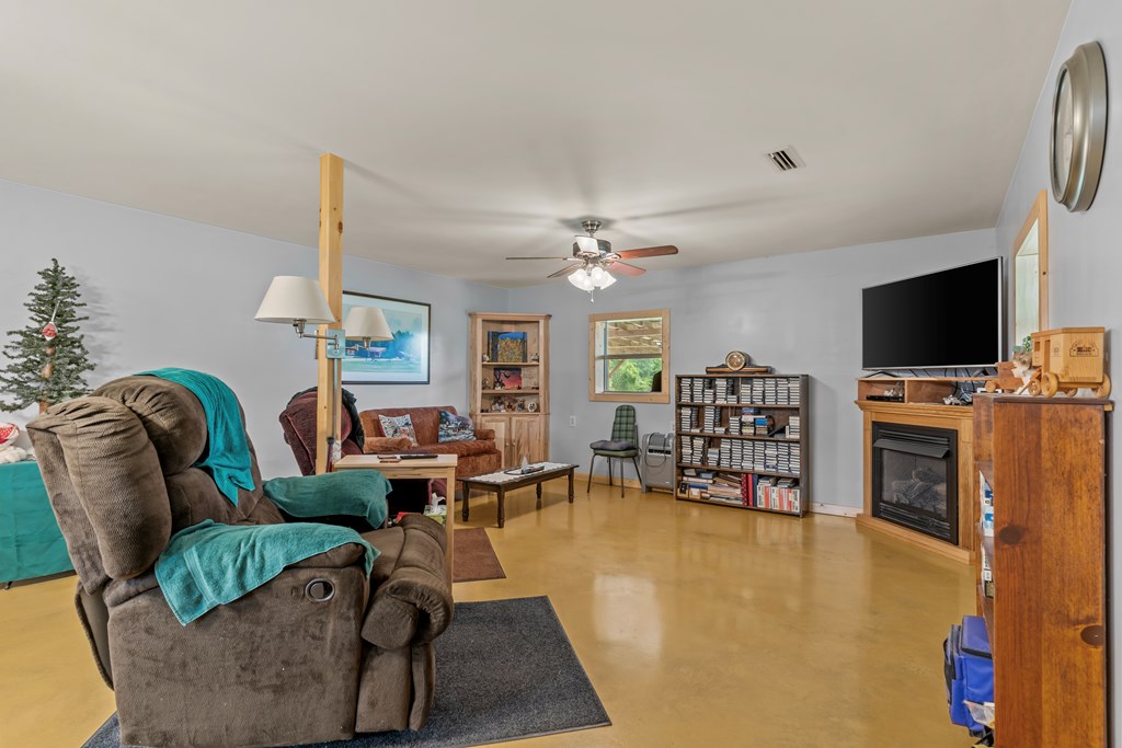 2230 D Hodge, Cottonwood, Alabama image 19