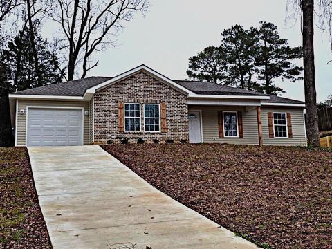Homes For Sale - 133 Hollis Drive<br/> Newton, AL 36352