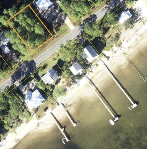 Photo of 3033 Hwy 98 E, Lanark Village, FL 32322 (MLS # 329645)