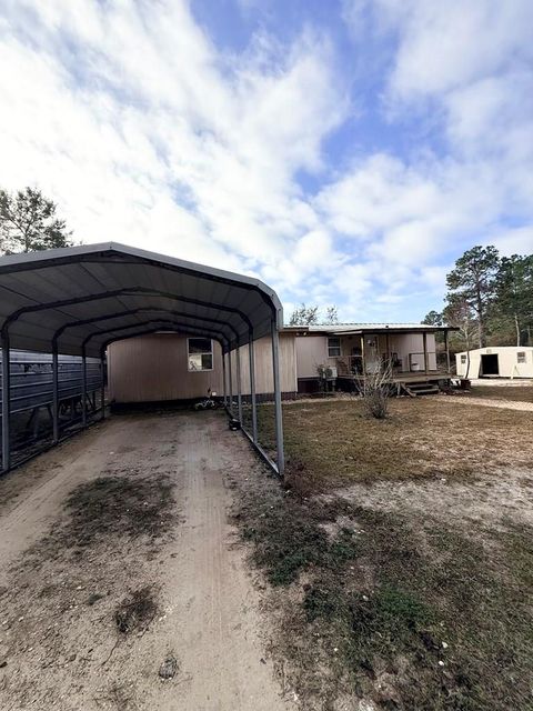 Photo of 2000 Lighthouse Rd, Carrabelle, FL 32322 (MLS # 324954)