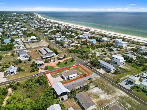 Photo of 211 Cortez St, Port Saint Joe, FL 32456 (MLS # 322340)