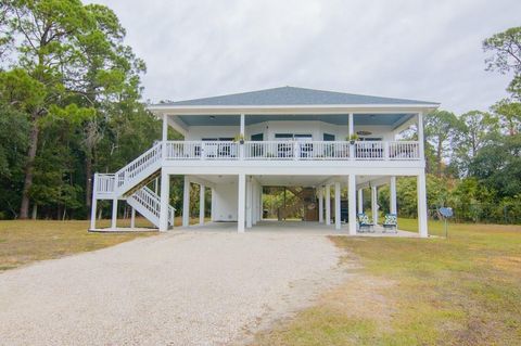 Photo of 2361 Hwy 98 E, Carrabelle, FL 32323 (MLS # 320429)