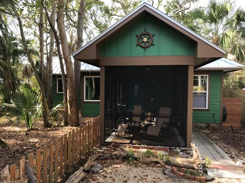 Photo of 123 Ave L, Apalachicola, FL 32320 (MLS # 327674)