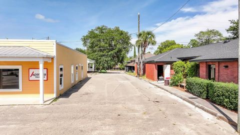 Photo of 317 Williams Ave, Port Saint Joe, FL 32456 (MLS # 322219)