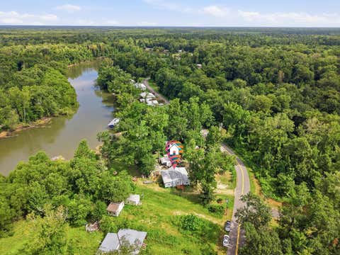 Photo of 391 Byrd Parker Dr, Wewahitchka, FL 32465 (MLS # 324045)