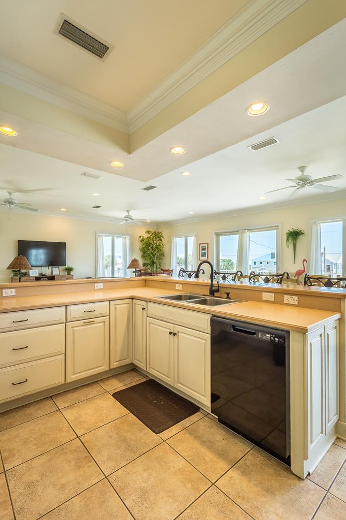 St. George Island, Florida, 32328, United States, 4 Bedrooms Bedrooms, ,4 BathroomsBathrooms,Residential,Active,1788582