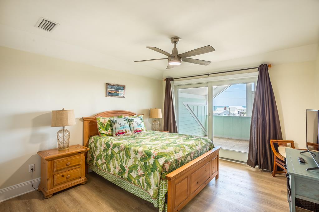 St. George Island, Florida, 32328, United States, 4 Bedrooms Bedrooms, ,4 BathroomsBathrooms,Residential,Active,1788582