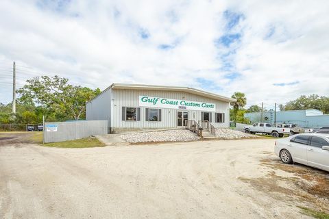 Photo of 631 Hwy 98 W, Apalachicola, FL 32320 (MLS # 324445)