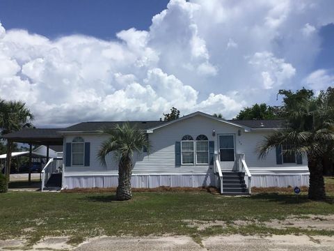 Photo of 120 Sunray Ct, Port Saint Joe, FL 32456 (MLS # 322458)