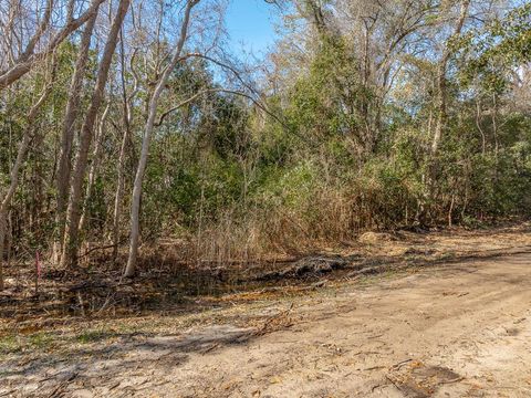 Photo of 230 23rd Ave, Apalachicola, FL 32320 (MLS # 326494)