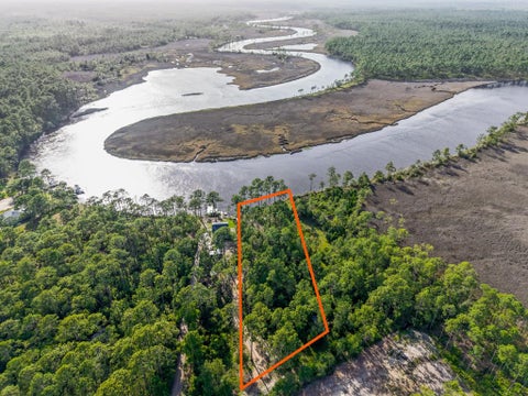 Photo of 150 New River Ln, Carrabelle, FL 32322 (MLS # 328635)