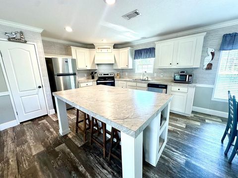 Photo of 2119 Messer Rd, Carrabelle, FL 32322 (MLS # 327755)