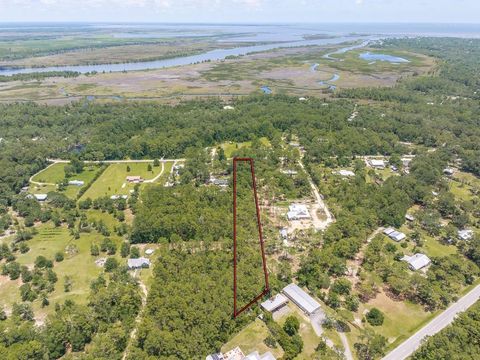 Photo of 340 Bay City Rd, Apalachicola, FL 32320 (MLS # 322396)