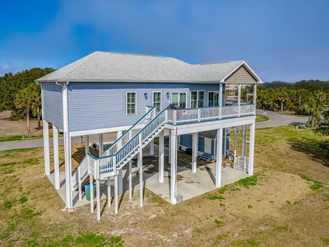 Photo of 49 Harbour Point Dr, Crawfordville, FL 32327 (MLS # 324159)