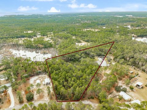 Photo of 315 Baywood Dr, Carrabelle, FL 32322 (MLS # 324946)