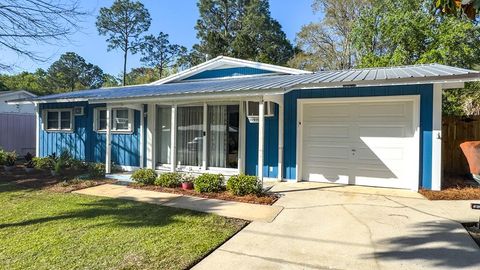 Photo of 126 Carl King Ave, Carrabelle, FL 32322 (MLS # 326593)