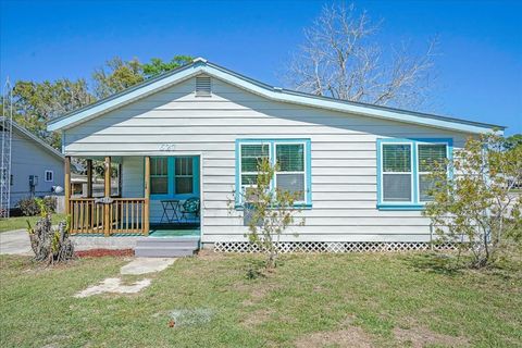 Photo of 627 Madison St, Port Saint Joe, FL 32456 (MLS # 327794)