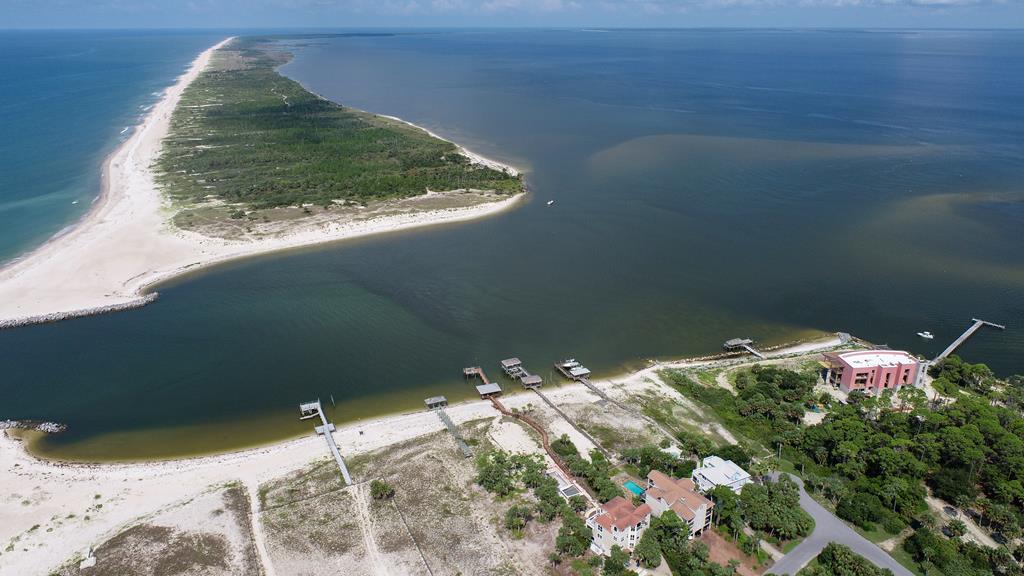 St. George Island, Florida 32328, United States, 2 Bedrooms Bedrooms, ,3 BathroomsBathrooms,Residential,Active,65390