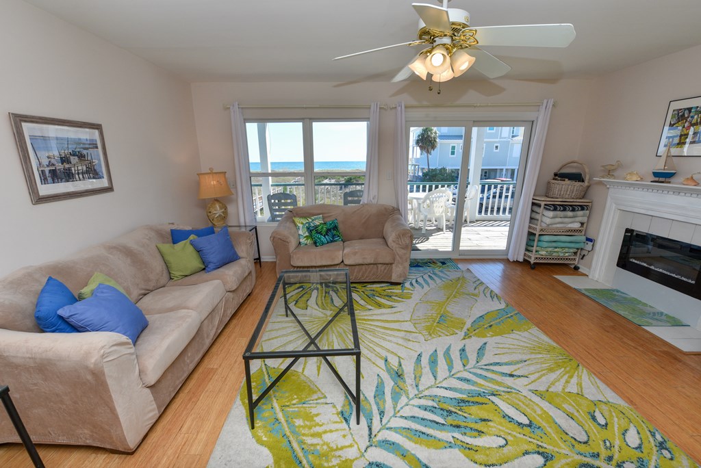 St. George Island, Florida, 32328, United States, 4 Bedrooms Bedrooms, ,3 BathroomsBathrooms,Residential,Active,2013131
