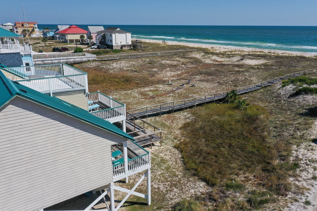 St. George Island, Florida, 32328, United States, 4 Bedrooms Bedrooms, ,3 BathroomsBathrooms,Residential,Active,2013131