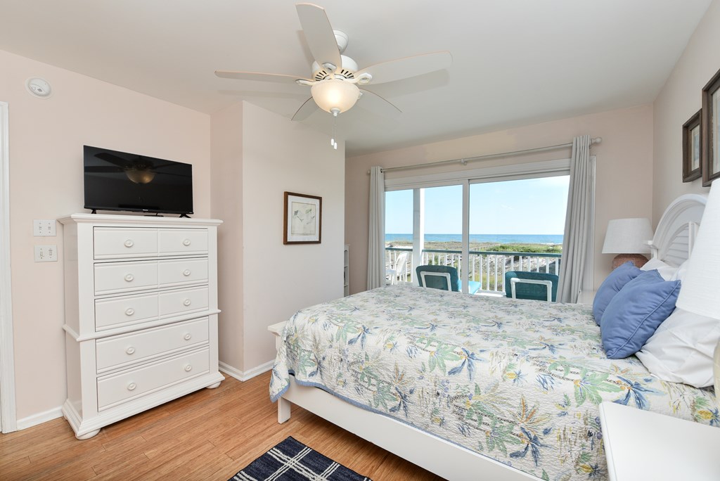 St. George Island, Florida, 32328, United States, 4 Bedrooms Bedrooms, ,3 BathroomsBathrooms,Residential,Active,2013131